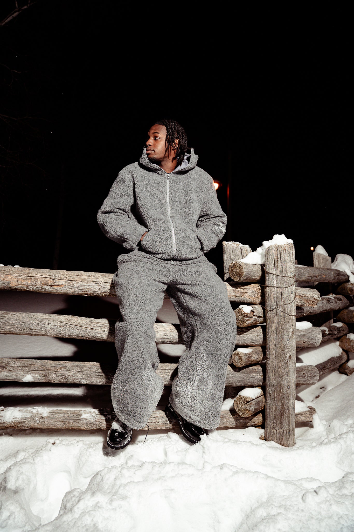 WOLF GREY FLEECE HOODIE